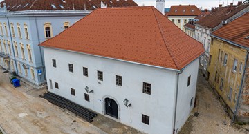 Nakon konstruktivne, na redu cjelovita i energetska obnova Muzeja, Male zgrade gradske uprave i Mihalićeve kuće – Potpisani ugovori vrijedni više od četiri milijuna eura